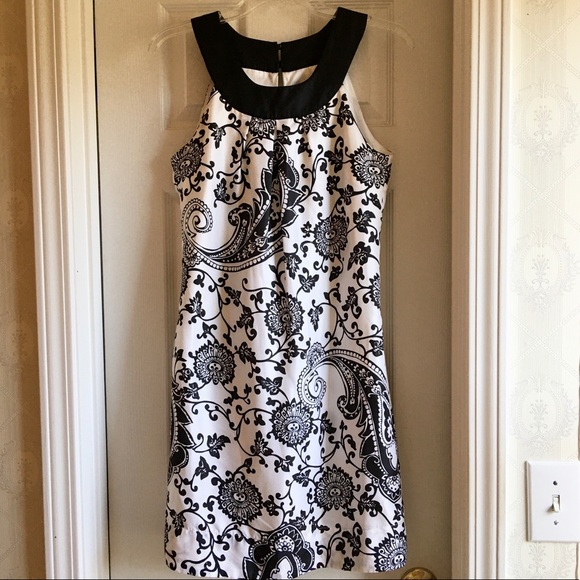 Gorgeous White House Black Market cocktail dress! - Picture 8 of 8